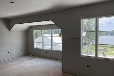 Room and windows in TNAR 2023